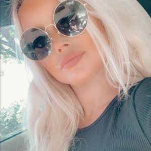 Meet your Posher, Madison